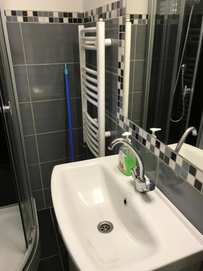 Kerti Franciaagyas Apartman Vác Zewnętrze zdjęcie
